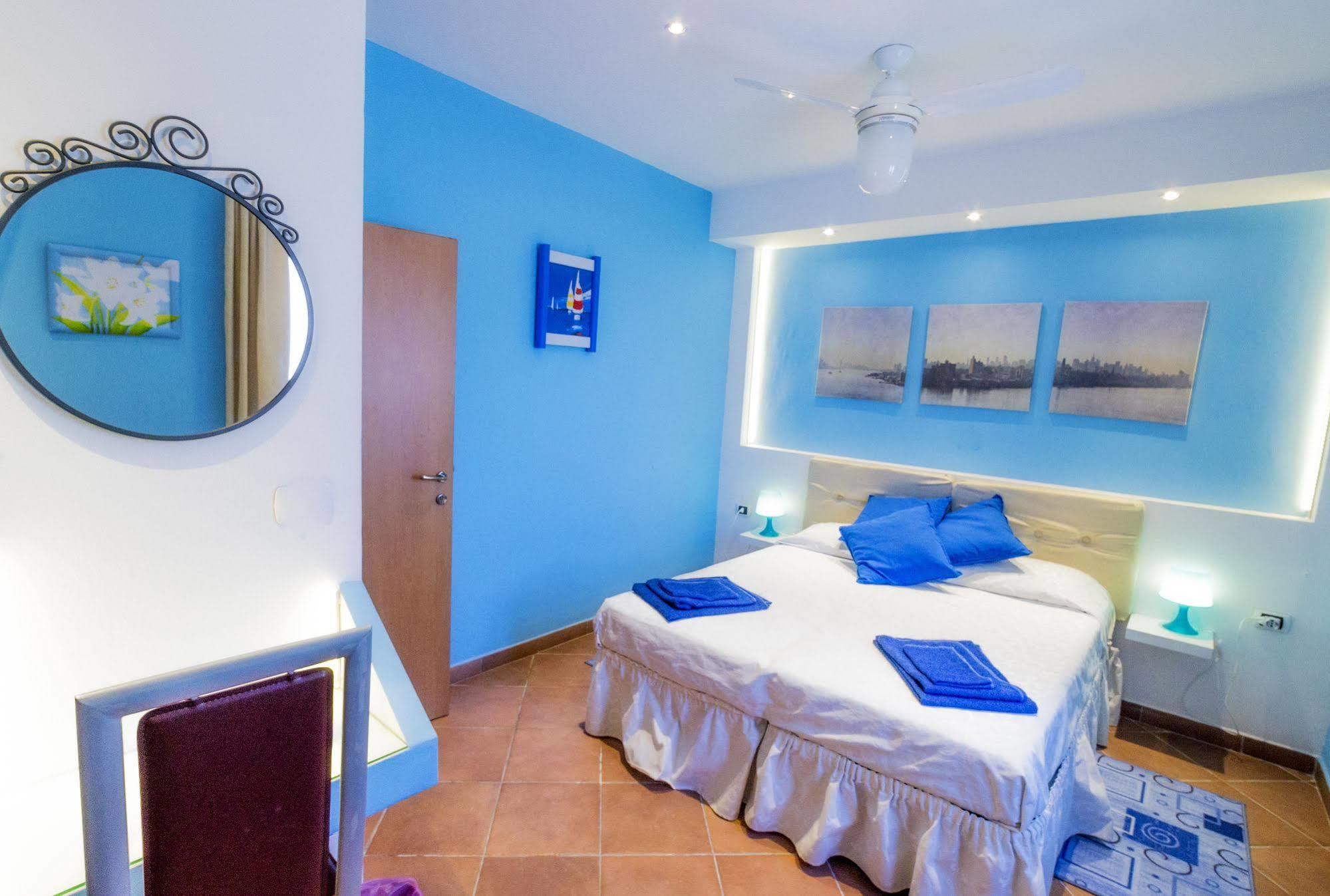 Hotel Rainbow Arma di Taggia Luaran gambar